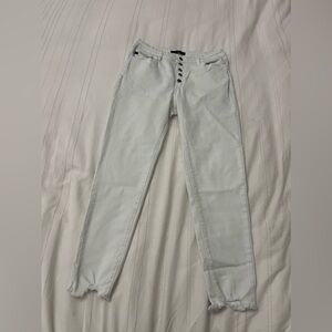 KanCan White Skinny Jeans with Raw Hem Sz 13/30